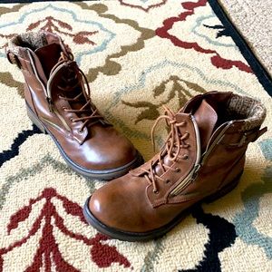 Cherokee Boots 6 Worn once